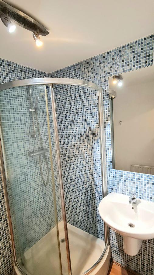 Lovely 3 Bedroom Apartment - Free Parking Edimburgo Exterior foto