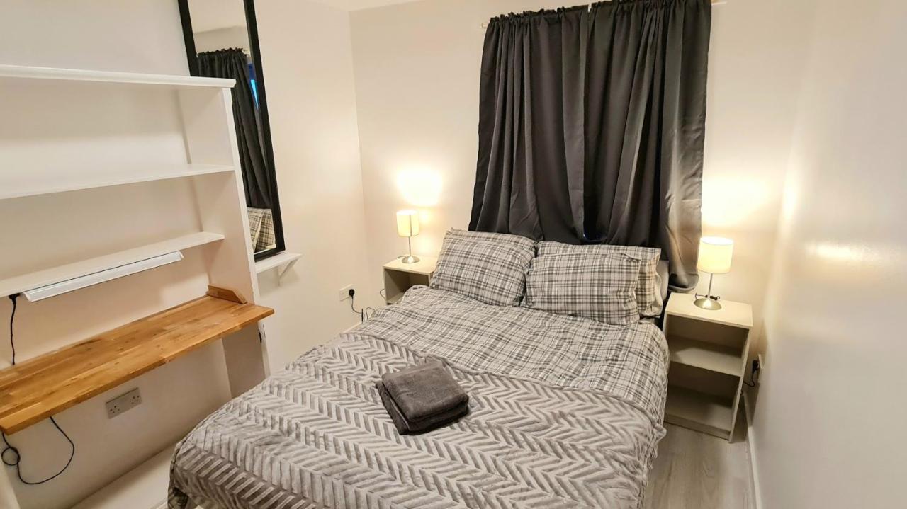 Lovely 3 Bedroom Apartment - Free Parking Edimburgo Exterior foto