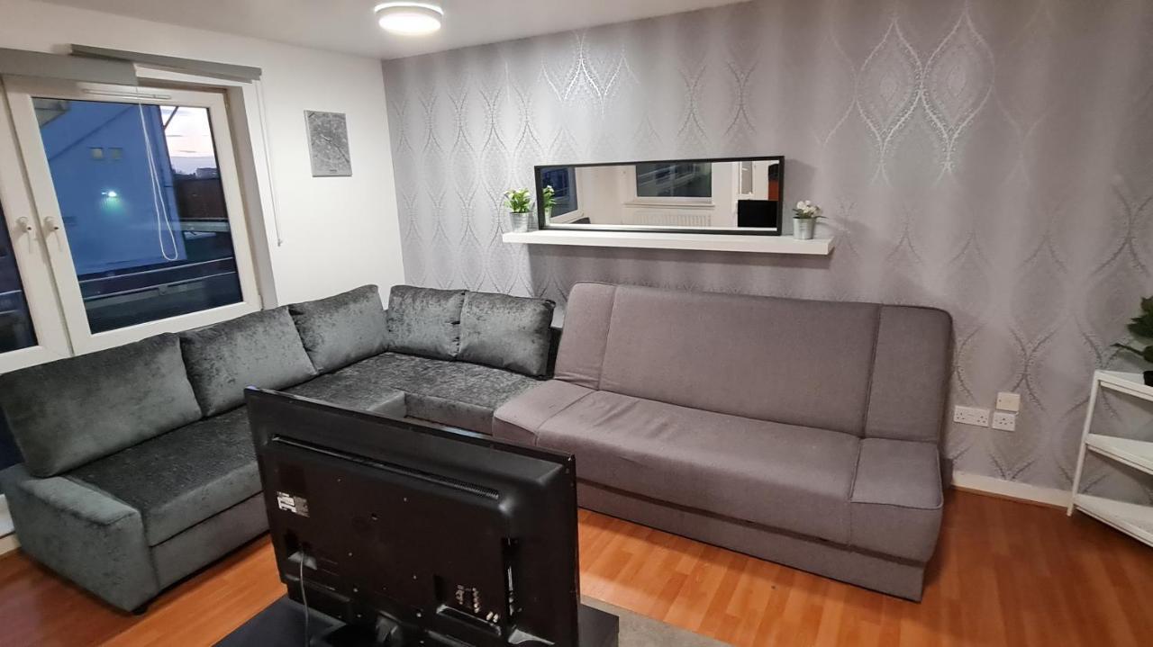 Lovely 3 Bedroom Apartment - Free Parking Edimburgo Exterior foto